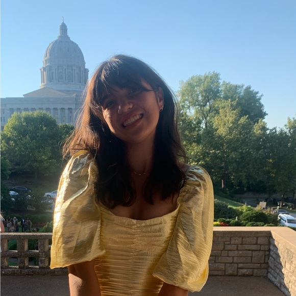 Meet your Posher, Chloe - Picture 1 of 1